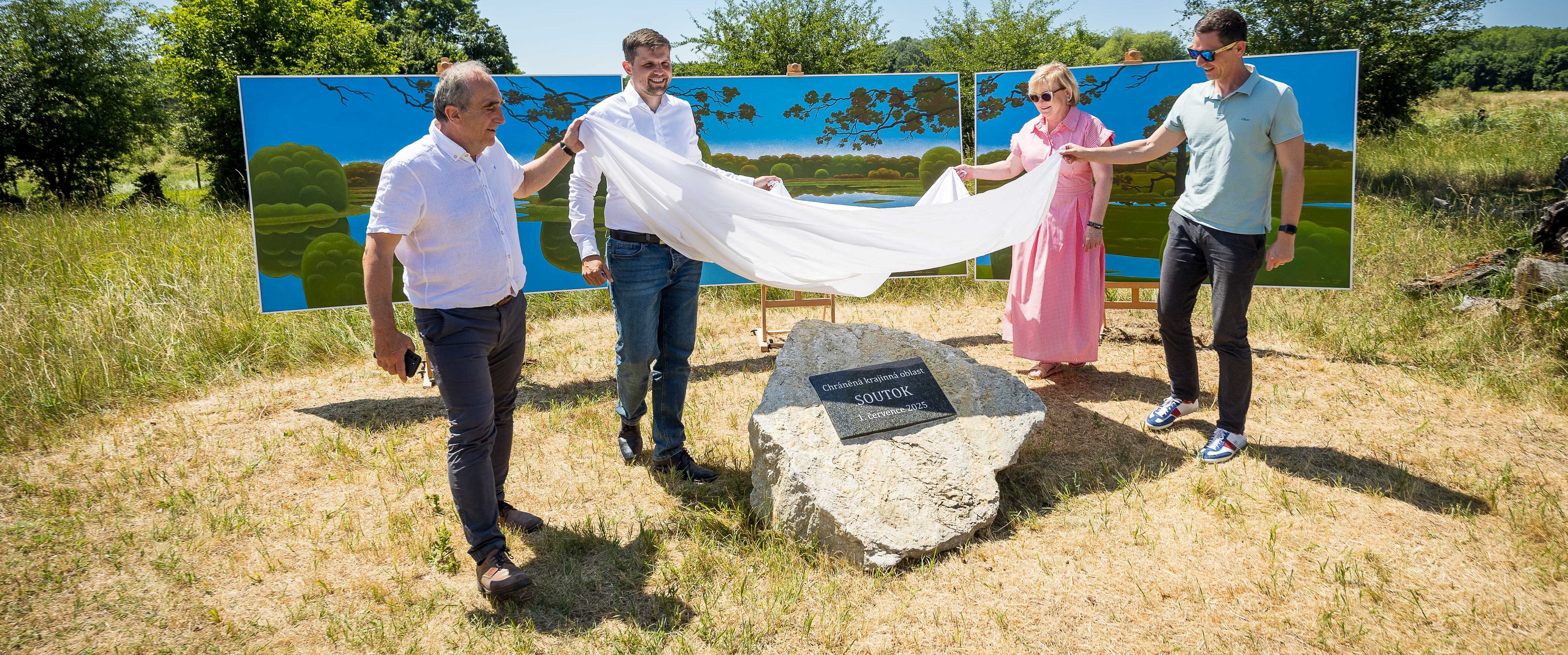 Odhalení pamětní desky CHKO Soutok